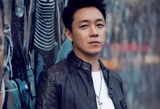 婚网友祝福声浪高涨苦尽甘来终获幸福龙8体育入口潘粤明疑似香港领证结