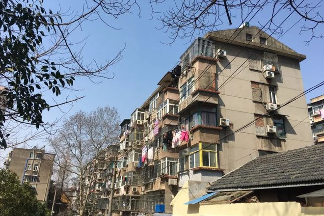太吵有什么方法来解决龙8头号玩家楼上邻居(图2)